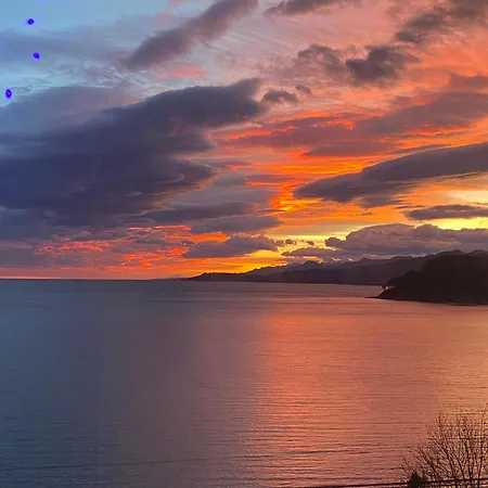 Mar Bella Lastres